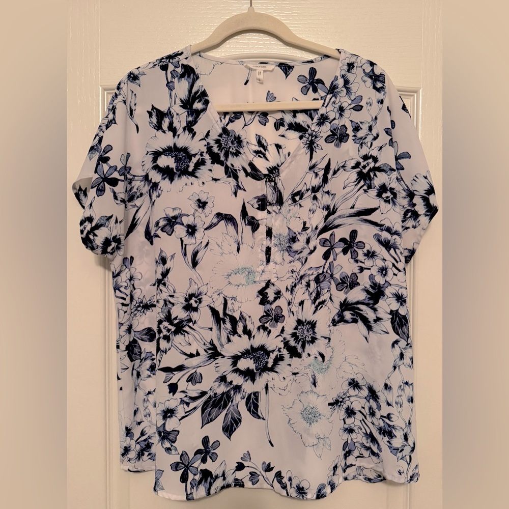 Maurices lightweight casual top